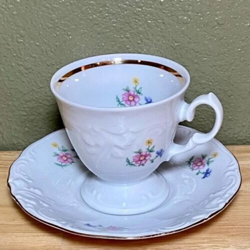 Wawel China • Floral Tea Cup & Saucer Set • Gold Trim • Made In Poland • Rare •‎